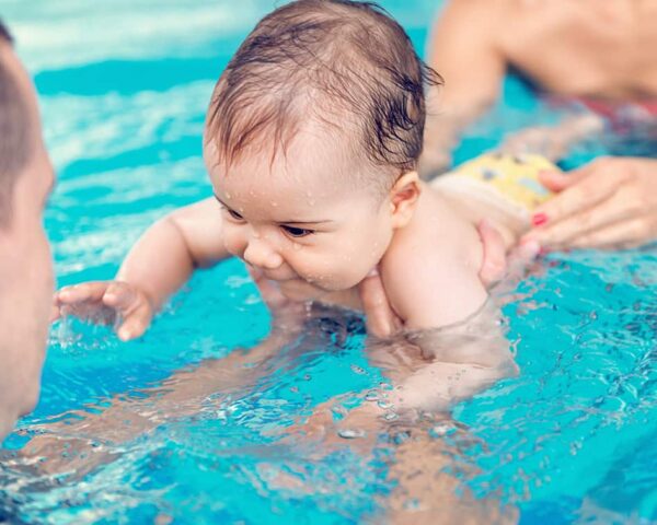 Estudiar la maestría en monitor de natación para bebés
