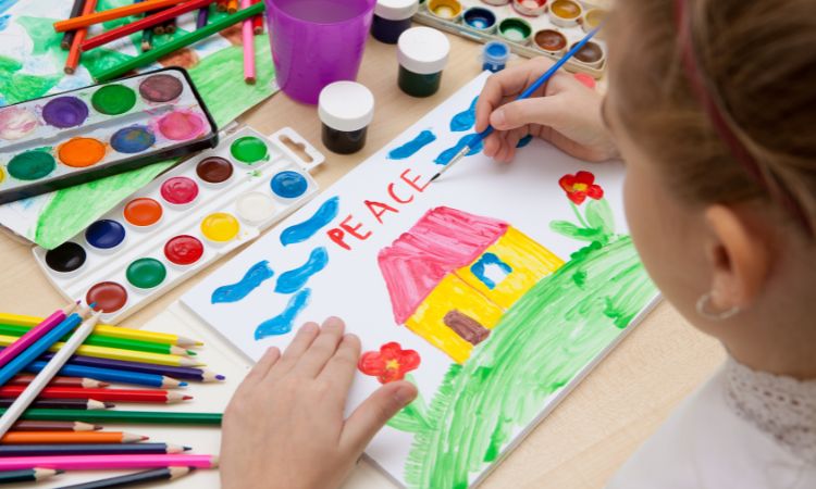 Cómo interpretar el dibujo infantil: guía práctica para entender sus emociones